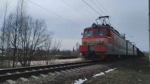 Электровоз ВЛ11-347/348Б с грузовым поездом