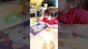 Вот ребенку 2,5 года,а говорят не понимают ничего 😁