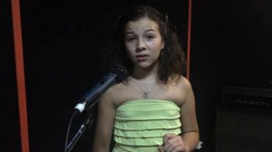 Уильям Шекспир. Сонет 130. "Ее глаза на звезды не похожи..."