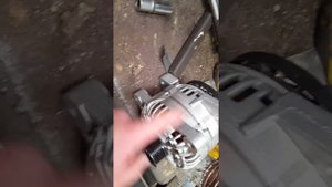 Citroen Berlingo 2001 - 2005 1.9 Diesel alternator removal/ replacement. Battery light on fault fix