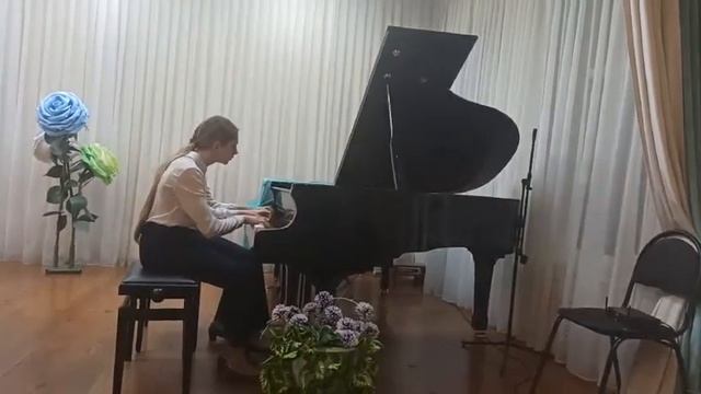Тарантелла В.Гаврилин, исполняют Евтюхова Анна и Сергеева Анна