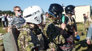 Дарья Разумовская и Анна Демёшкина на сборах военно-патриотических клубов Белгородской области