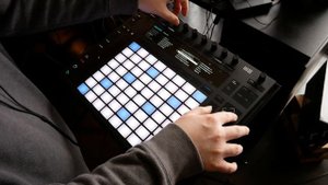 Using VST Racks With Ableton Push 2 / V Collection / Komplete 12