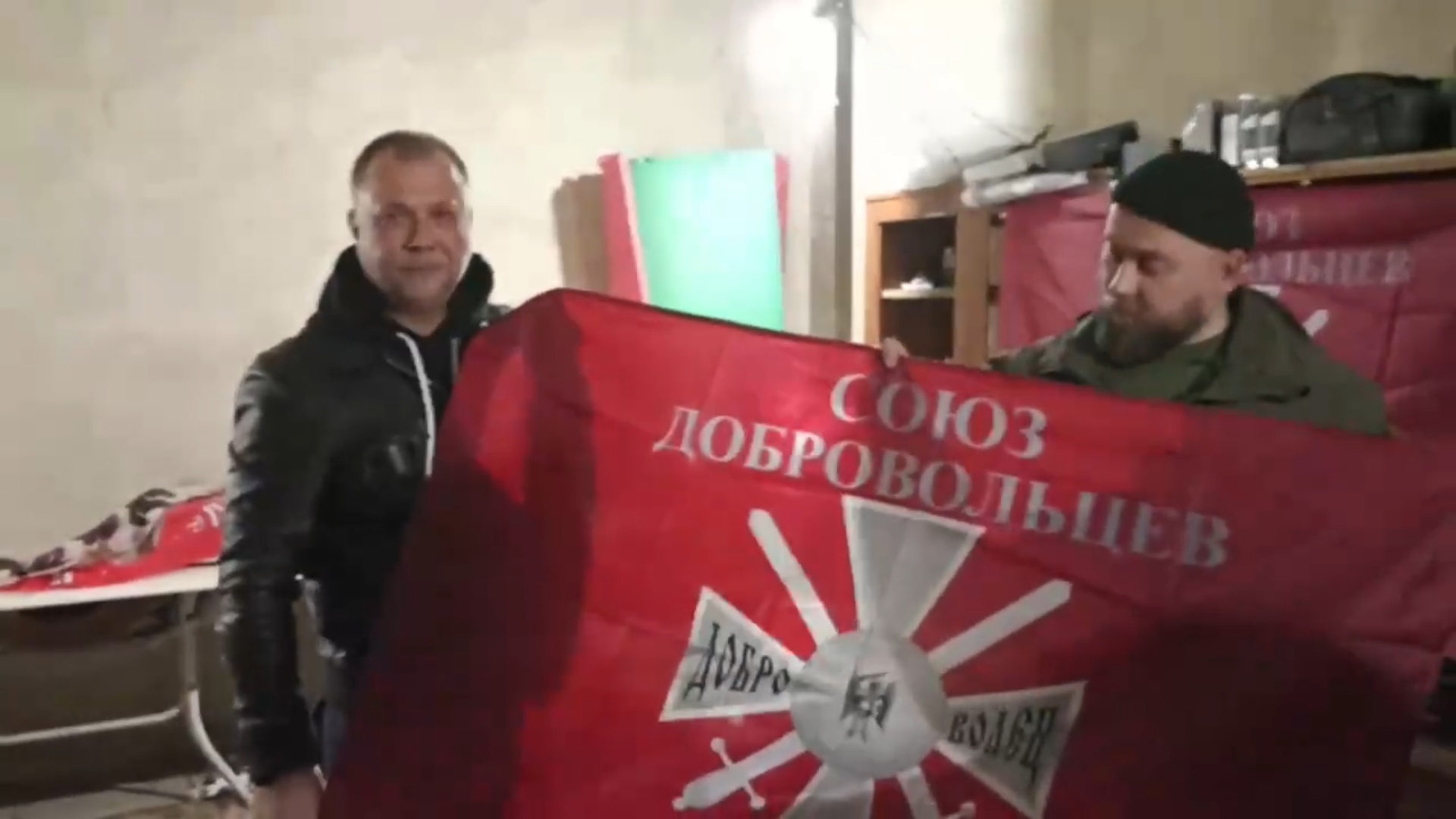 В батальоне СДД «Орёл» прошло вручение нагрудных знаков креста «Доброволец Донбасса»