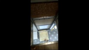 ИЗГОТОВИЛИ ЛИФТ В ДВУХЭТАЖНОМ ДОМЕ   СДЕЛАЛИ ЛИФТ ВМЕСТО ЛЕСТНИЦЫ