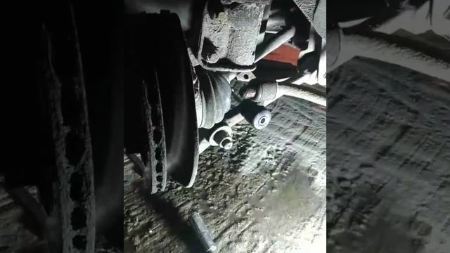 Замена стоек стабилизатора (косточки, яйца) Лада Приора 2170 смотреть онлайн