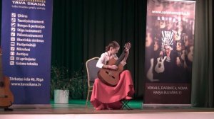 Мелодия из к/ф "Долгая дорога в дюнах" (Раймонд Паулс), гитара, исп. Ольга Здановская (10 л.)