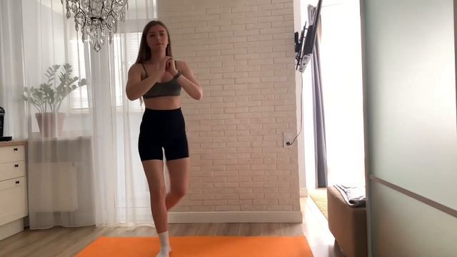 Приседание плюс выпад назад