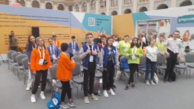 ВЛОГ | МОСКВА | ИВЛЕВ, КЛАССНЫЕ ВСТРЕЧИ | БОЛЬШОЙ ШКОЛЬНЫЙ ПИКНИК смотреть онлайн