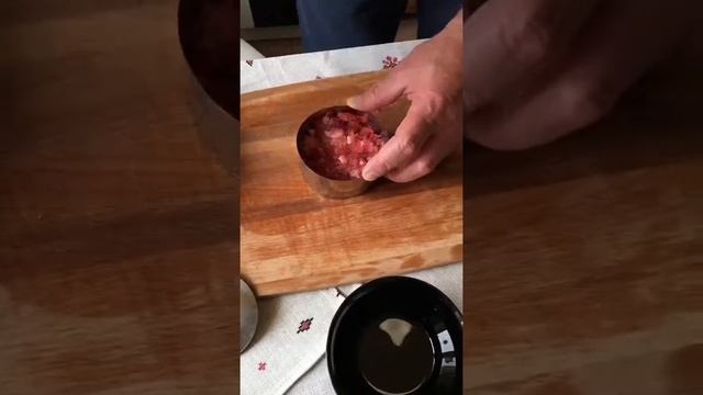 БИФШТЕКС ГОВЯЖИЙ РУБЛЕНЫЙ С ЯЙЦОМ