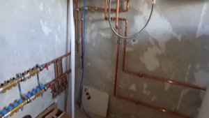Одноконтурный газовый котел Viessmann Vitopend 100. Обвязка медной трубой.