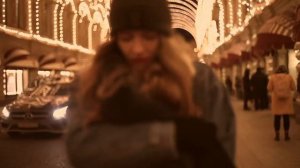 Эта женщина