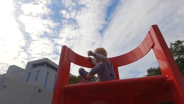 ШАРЛОТТА C МАМОЙ ПОПАЛА В МИР ДИСНЕЙ!Charlotte and Mom got into the world of Disney! смотреть онлайн