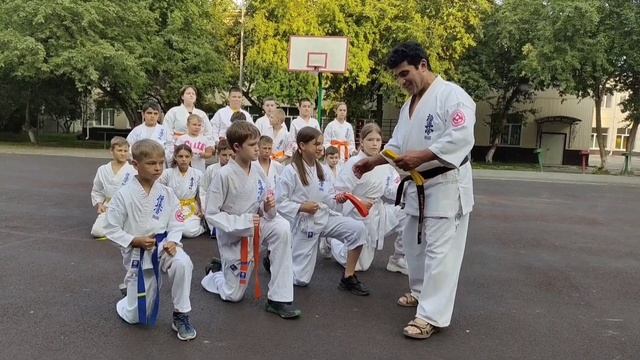 Вручение поясов ученических разрядов по Кёкусинкай каратэ, Июль 2022 г. смотреть онлайн