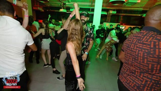 Julien Gobillot & Carolina - Bachata social dancing | Summer Sensual Days 2022 (Rovinj) смотреть онлайн