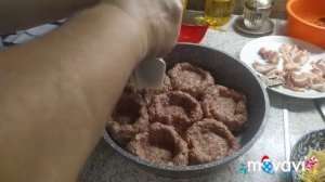 Котлеты с сыром и грибами в духовке.