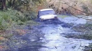 NIVA против заилинной реки / 2121 покатушки y61 offroad нива оффроад 2020  offroud