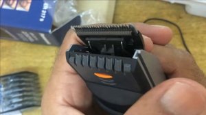 How To  Use Panasonic ER 217S Beard/Hair Trimmer
