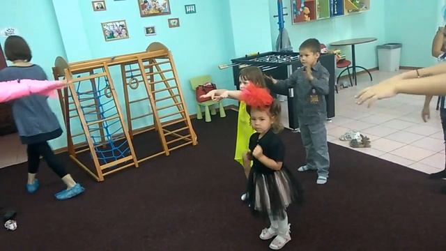 Пятилете Сашеньки с Розочкой и другими троллями смотреть онлайн