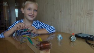 НАСТОЯЩАЯ РАДИОСВЯЗЬ БЕЗ БАТАРЕЕК Передатчик из Детекторного Радио