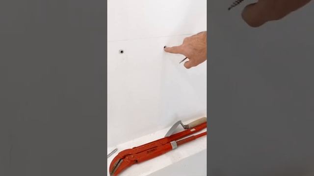 Как да замажем дупки от дюбели? смотреть онлайн