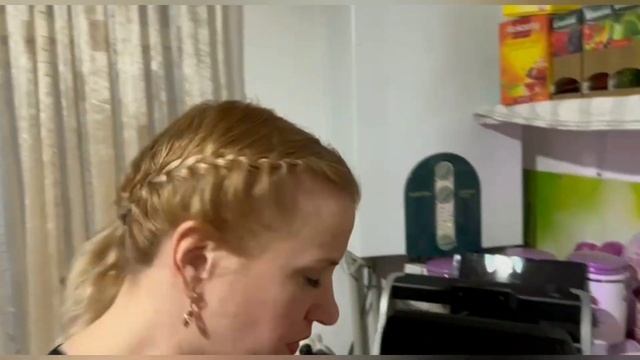 На новом гриле готовим стейки, ждем друзей в гости!