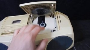 VINTAGE SONY CD RADIO CASSETT CORDER CFD V30 PORTABLE RADIO BOOMBOX MEGA BASS EBAY PRODUCT TEST