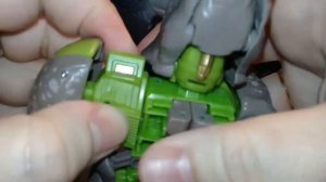 Unpackaging+Review! Rhinox, WFC Kingdom, Voyager by Hasbro.