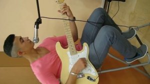 Наперегонки с ветром. Корни. Кавер на гитаре. Классная песня.