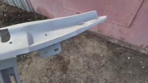 Передняя поперечина капота на Транзита. Крепление замка капота и радиатора охлаждения Форд Транзит.