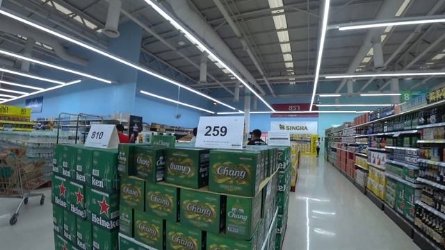 Цены на еду, морепродукты Паттайя 2022! Tesco Lotus - обзор магазина и Фудкорт с низкими ценами.