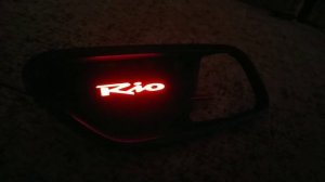 Подсветка салонных ручек дверей Kia Rio 4