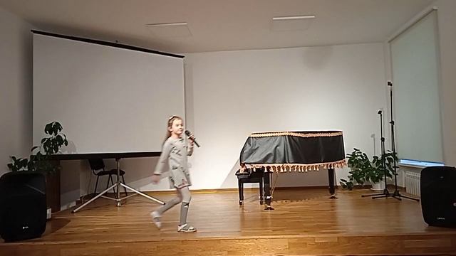 Васильева Арина - робот Бронислав смотреть онлайн