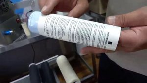 Этикетирование туб. Этикетировщик для пластиковых туб