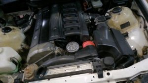 Бмв е36. Устранил подсос воздуха.