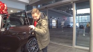 ПРОВЕРКА НОВОГО АВТО В САЛОНЕ - ПОРШ КАЙЕН - ОСМОТР ПЕРЕД ПОКУПКОЙ