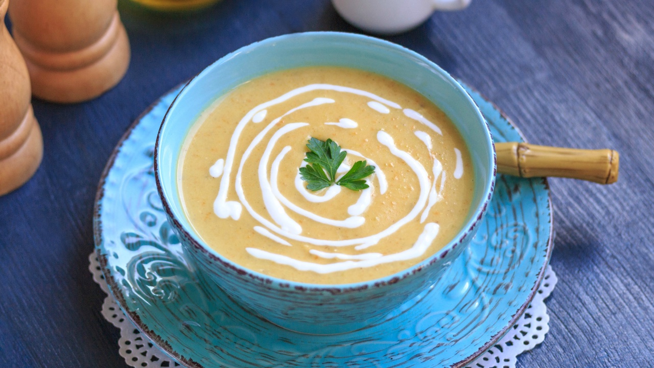 Суп-пюре из кабачков с плавленным сыром — очень вкусно и просто!