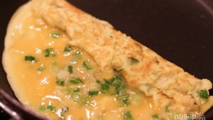 Слоеный омлет с зеленью