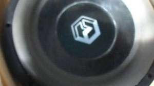 сабвуфер  басит  без усилителя от телефона