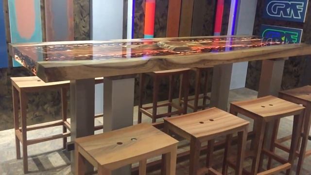 Супер крутой стол с подсветкой смотреть онлайн