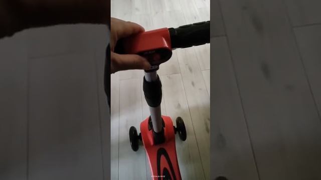 Самокат со световым и звуковым эффектом. смотреть онлайн