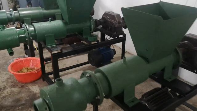 KUNIGA 50 - 100 DOLLAR DAROMAD смотреть онлайн