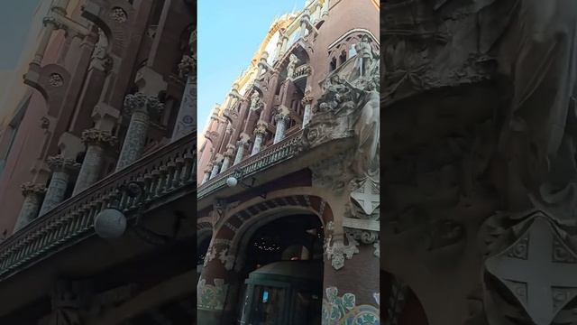 Дворец каталонской музыки в Барселоне – Palau  de la Musica Catalana