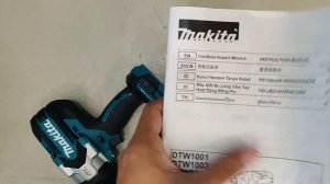 Unboxing Makita DTW1002Z Cordless Impact Wrench 18V , 1000N.m - Really Amazing Product Made in Japa