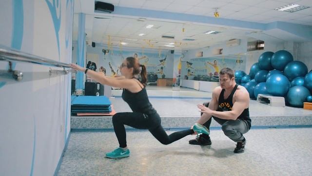 Парная тренировка на укрепление ног и пресса в домашних условиях смотреть онлайн