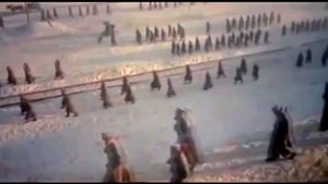 "ПЕРЕД ПУШКАМИ, КАК НА ПАРАД"  авт. Юрий Борисов, исп. Л.Скат