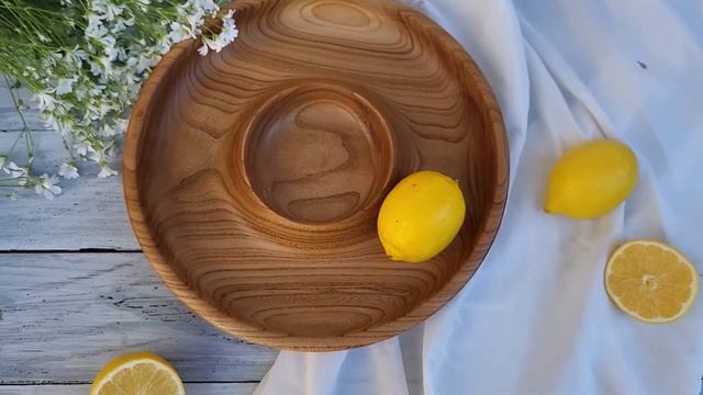 Деревянная менажница с соусником смотреть онлайн