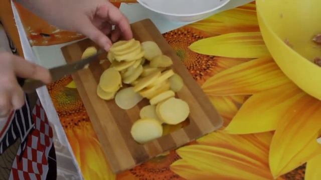 Запеканка с картофелем и фаршем смотреть онлайн