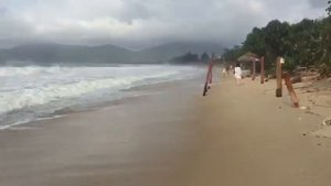 Тайфун на острове Хайнань