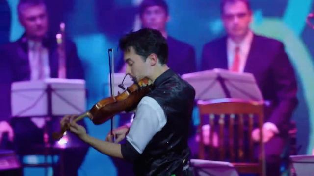 Максим Степаненко - Музыкант, скрипач, певец и шоумен! смотреть онлайн